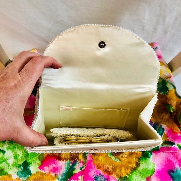 Vintage Beaded Purse with Coin Purse & Eyeglass Holder by Grande Mason Blanche - Picture 10 of 16